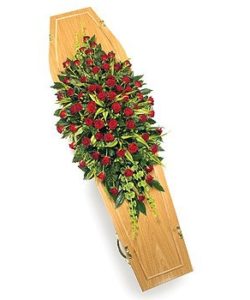 Fleurs-amanda-Weybridge-funeral-flowers-Red-Rose-Casket-Spray