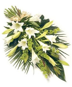 Fleurs-amanda-Surrey-funeral-flowers-white-lily-sheaf