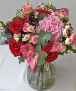 Fleurs-amanda-Surrey-Wedding Flower-bouquets